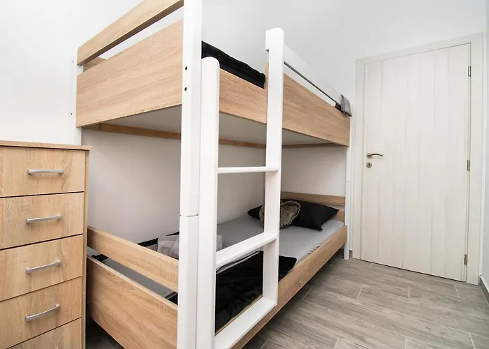 Mungo 빌라 스타리그라드 파클레니차