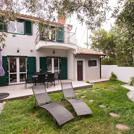 Villa Mungo