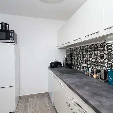 Mungo Villa