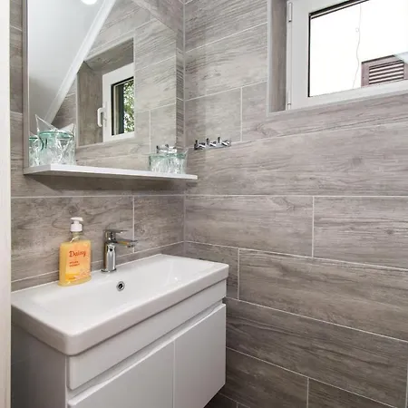 Villa Mungo Starigrad Paklenica