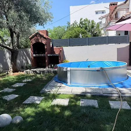 Mungo Villa