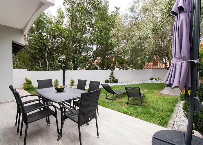 Mungo * Starigrad-Paklenica